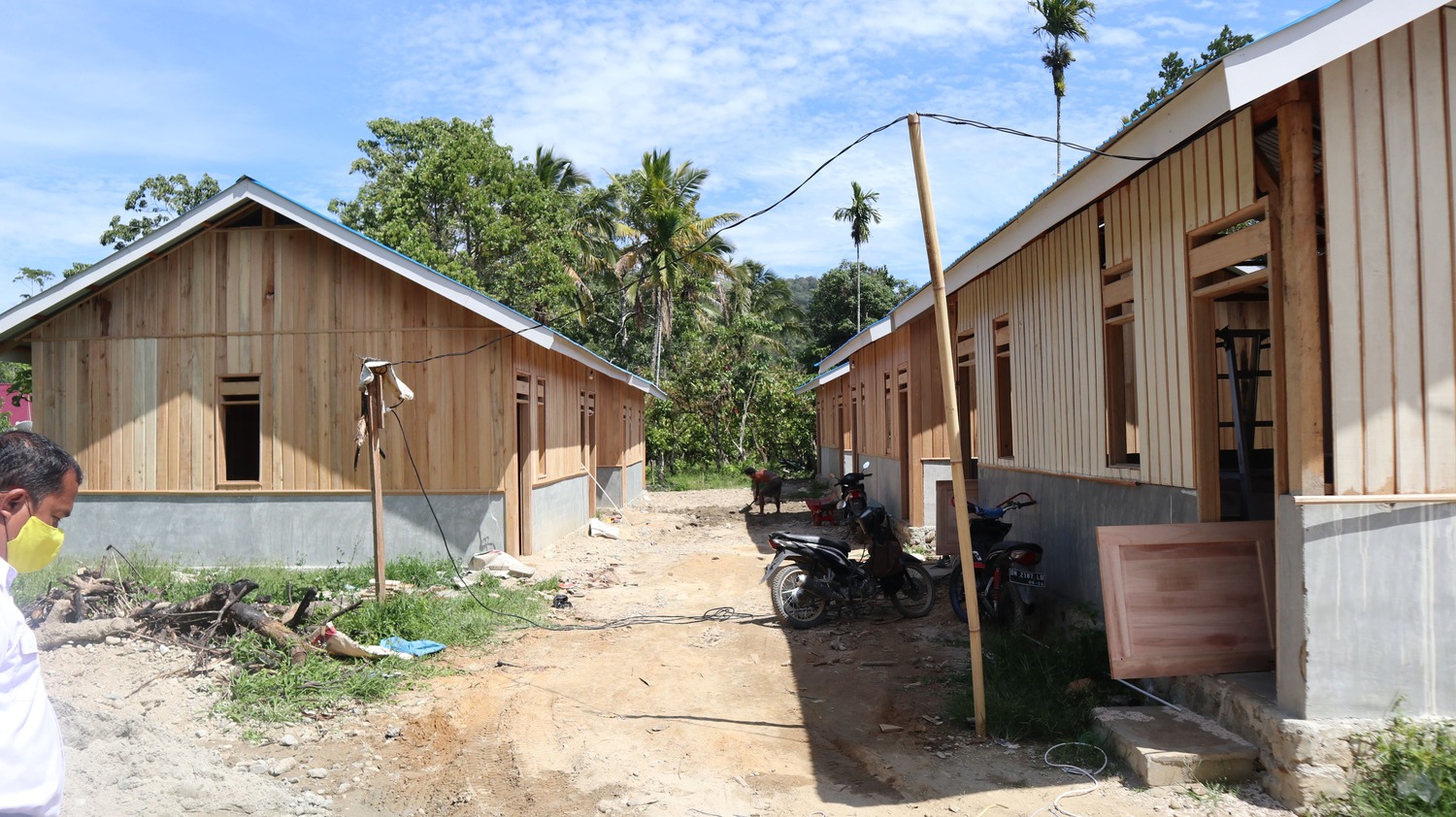 Twelve new houses build for sigi s victims
