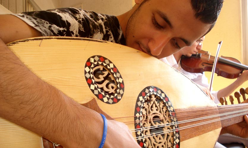 Afrique du nord projet activites pour les jeunes apprentissage instrument de musique