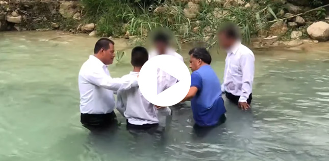 bautizado en el fuego de la persecución